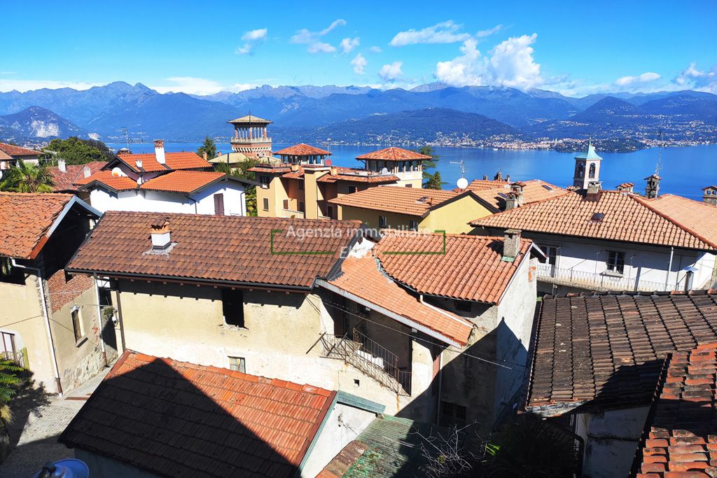 rustic building in Vedasco of Stresa for sale real estate ellebi