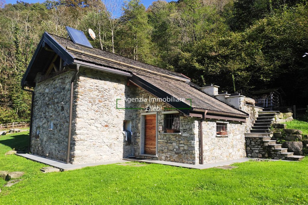 chalet for sale renovated Lago D'orta Omegna real estate agency ellebi