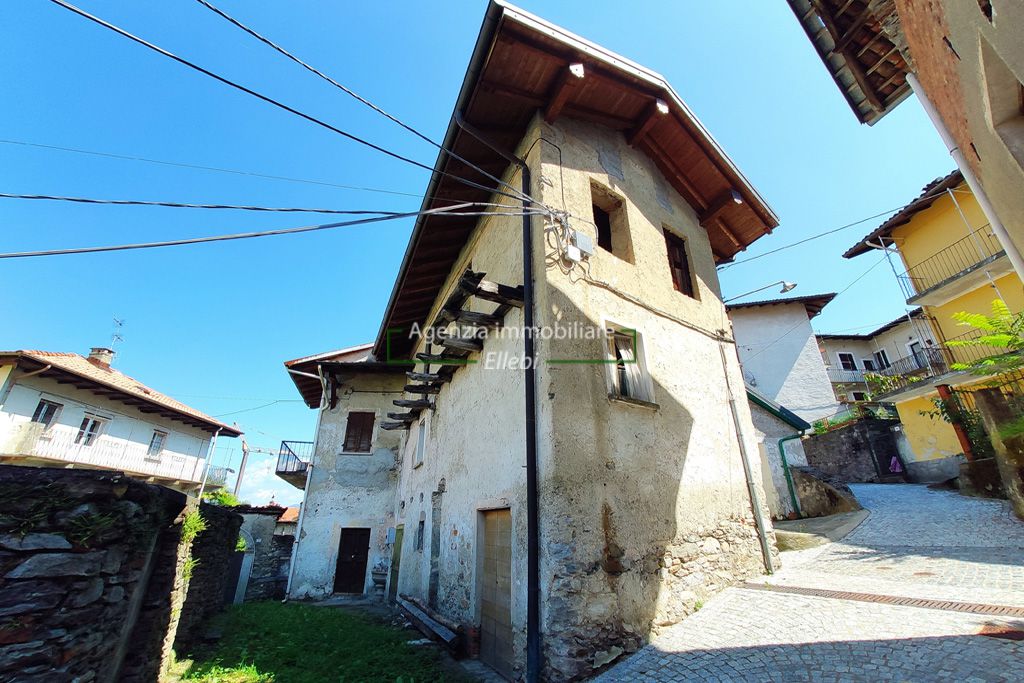 casa rustico in centro vedasco sopra stresa vendita agenzia immobiliare ellebi