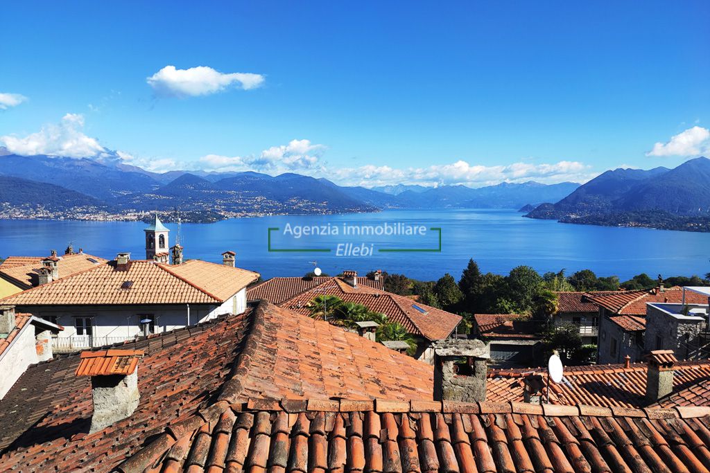 trilocale vista lago con garage e giardino Vedasco di Stresa